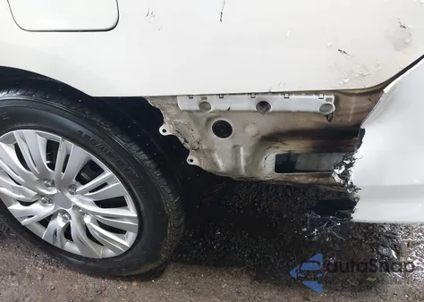 2016 Nissan Versa 1.6 S/1.6 S+/1.6 Sl/1.6 Sv z USA, uszkodzony, nr VIN 3N1CN7AP7GL857581